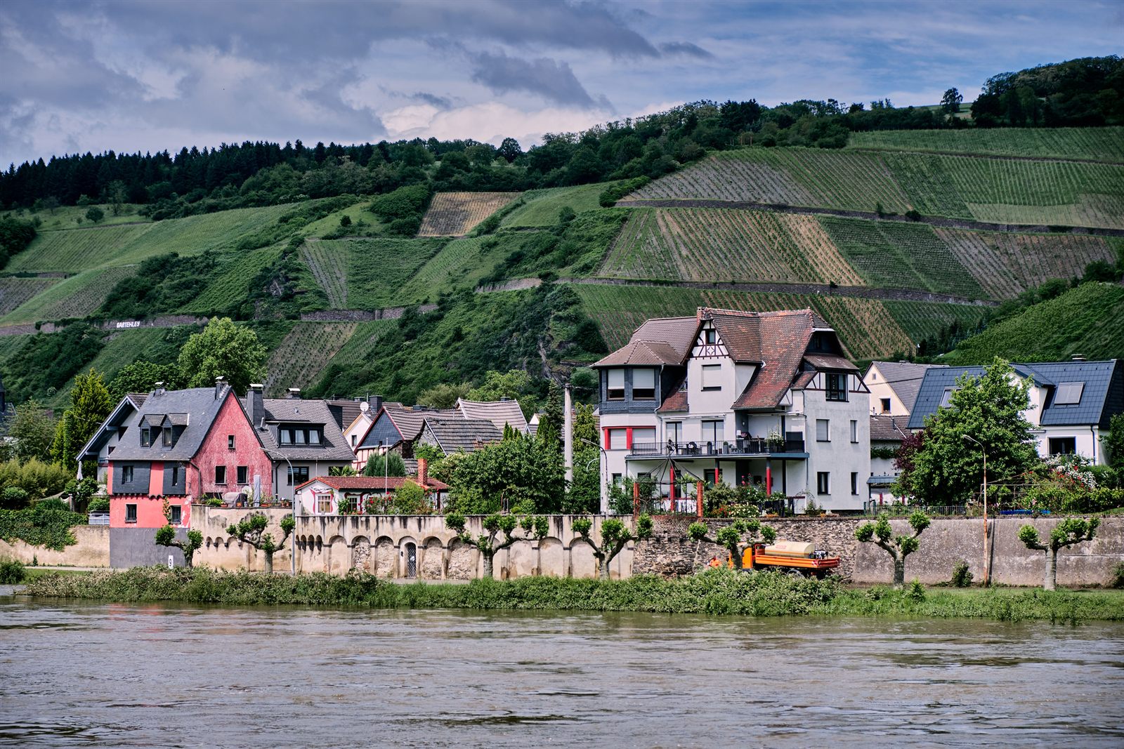 Haus und Wohnen bei Herter & Camps in Köln